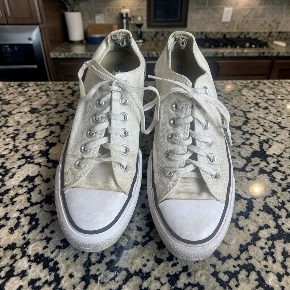 Converse Off-White Canvas Sneakers blue size 5.5
